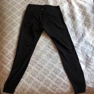 Lululemon size 10 wunderunder Luxtreme